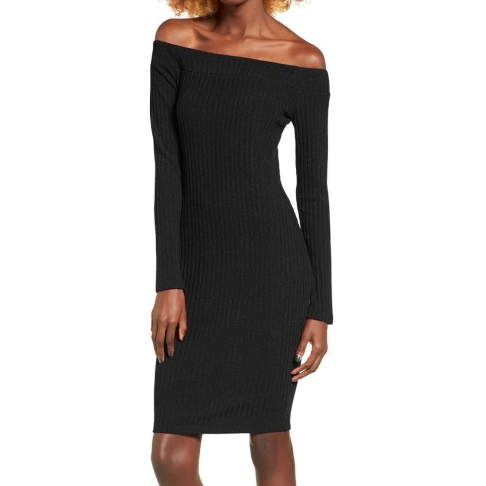 Socialite Off the Shoulder Ribbed Dress sz Small.